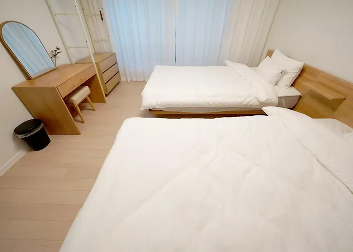 Aria House Apartment *