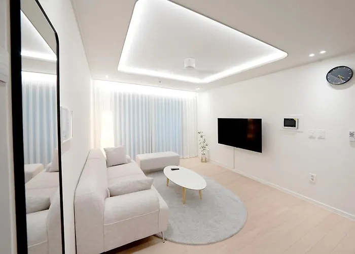 Aria House *